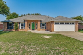 Building Photo - 907 Catskill Ln
