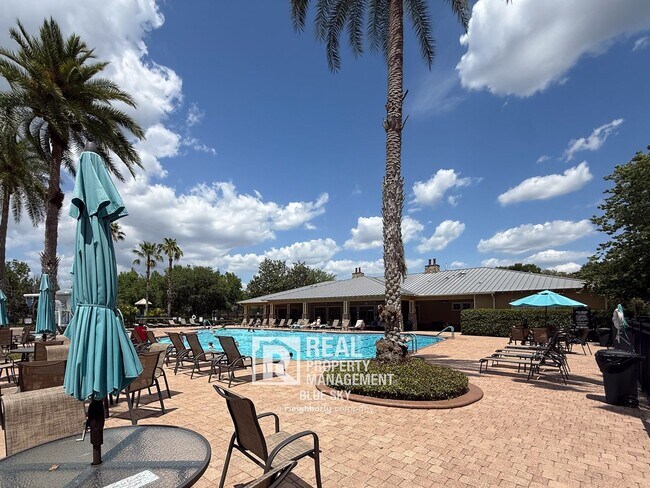 Foto del edificio - 11530 Oyster Bay Cir