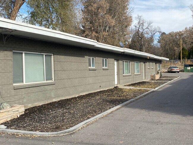 Building Photo - 4245 Highland Drive