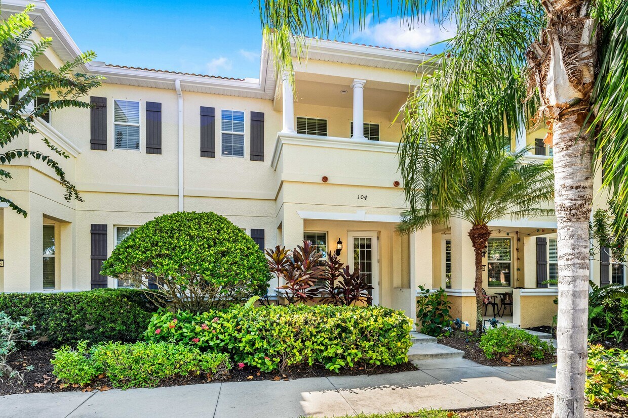 Foto principal - 3756 82nd Ave Cir E