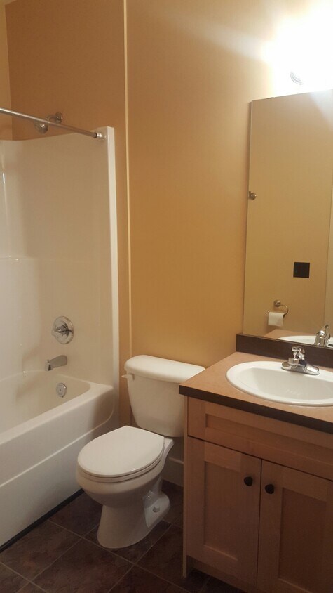 Photo du bâtiment - 2 Bed 2 Bath Unit in Didsbury, AB