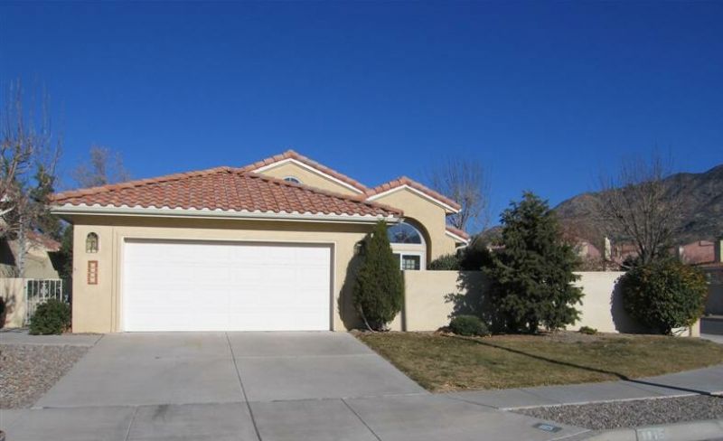 Foto principal - 1115 Blue Quail Rd NE