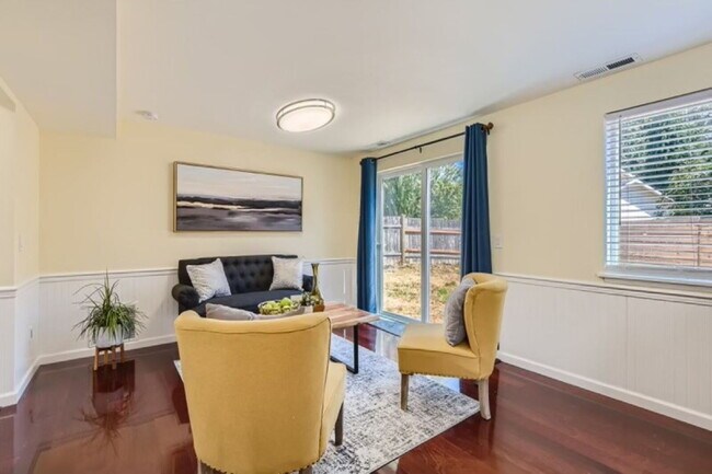 Foto del edificio - Beautiful single-family home. Available soon!!