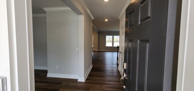 Foto del edificio - 4339 Laurel Pond Wy