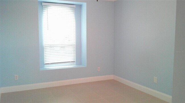 Foto del edificio - 8512 Canterbury Lake Blvd