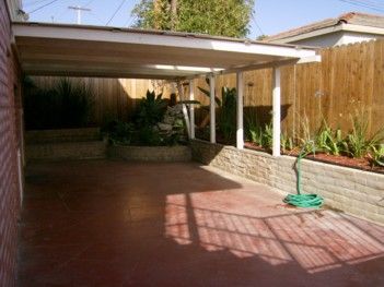 Building Photo - 4981 1/2 Crystal Dr