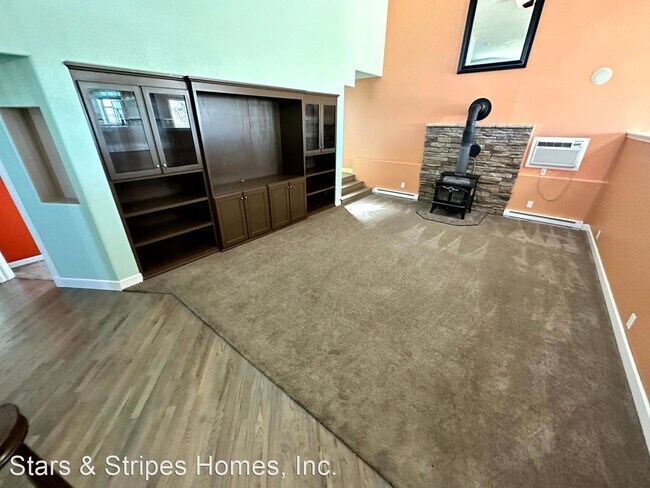 Foto del edificio - 3 br, 3 bath House - 7997 Patrick Trail