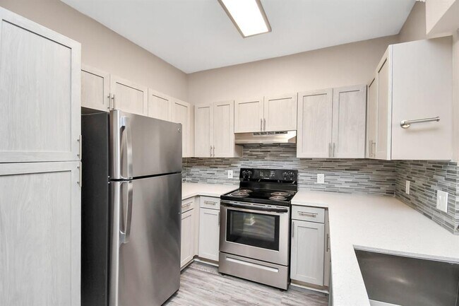 Foto del edificio - 3225 Woodland Park Dr