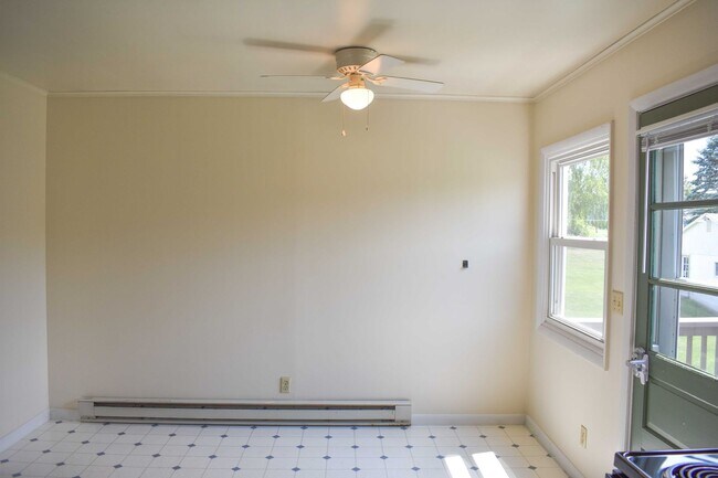 Building Photo - MT311