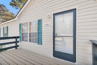 Building Photo - 11261 Rose Rd