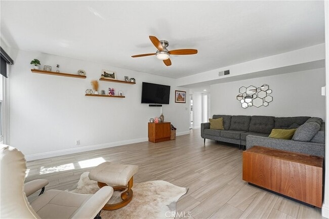 Building Photo - 30692 Calle Chueca