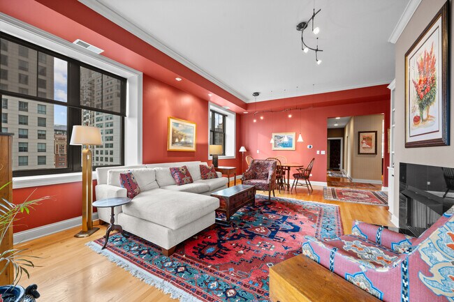 Building Photo - 30 W Erie St