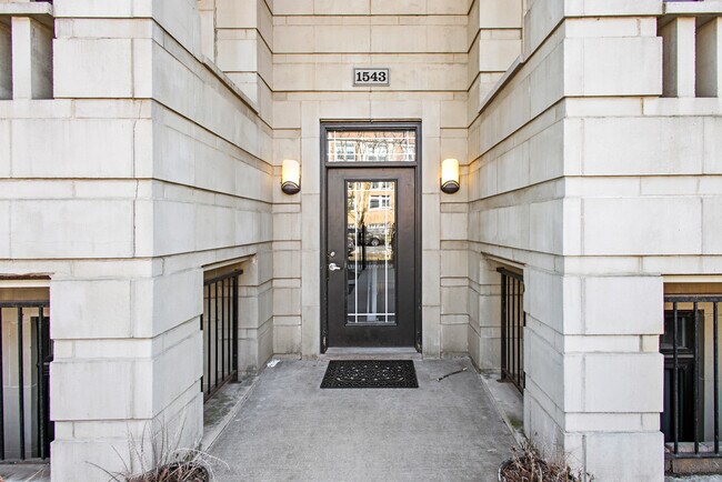 Foto del edificio - 1543 W Sherwin Ave