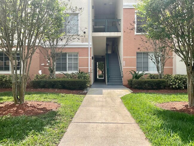 Building Photo - 4101 Myrtlewood Cir W