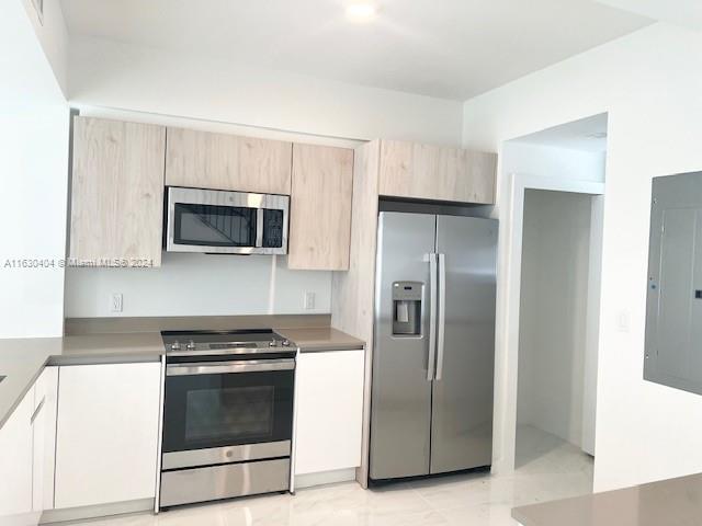 Foto del edificio - 4141 S oaks Pl