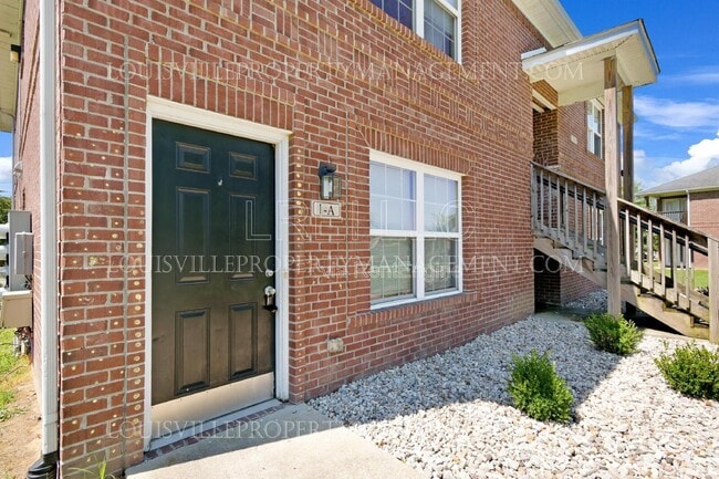 Foto del edificio - 304 Keeneland Dr