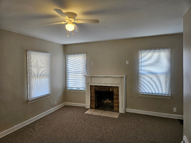 Foto del edificio - 1325 S Hackley St