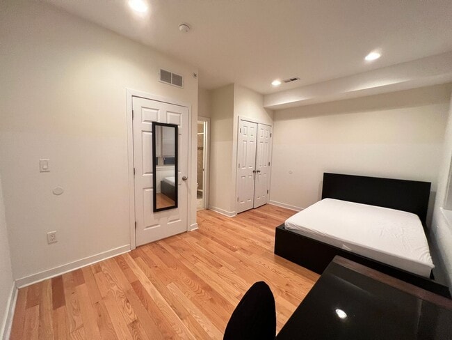 Photo - 530 N 36th St Apartment