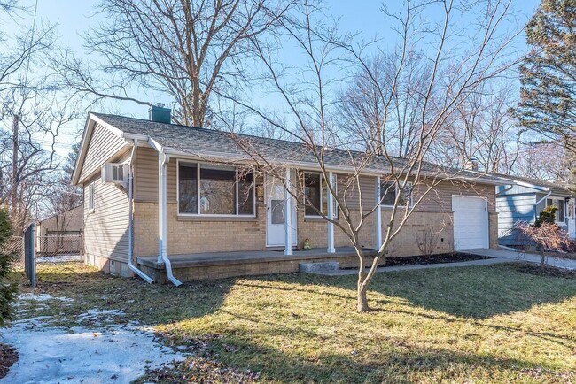 Building Photo - 1039 Westaire Way
