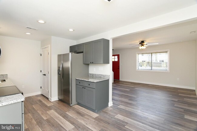 Building Photo - 16434 Combs Dr
