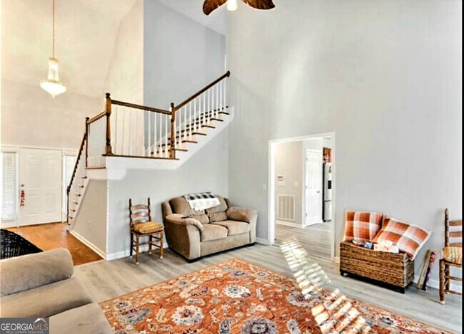 Foto del edificio - 564 Edgefield Way