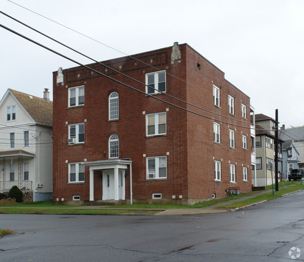Primary Photo - 531 S Irving Ave