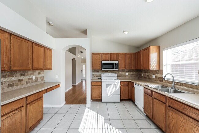 Building Photo - 12525 Herons Path Pl