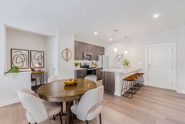 Foto del edificio - MI Place at First Radio