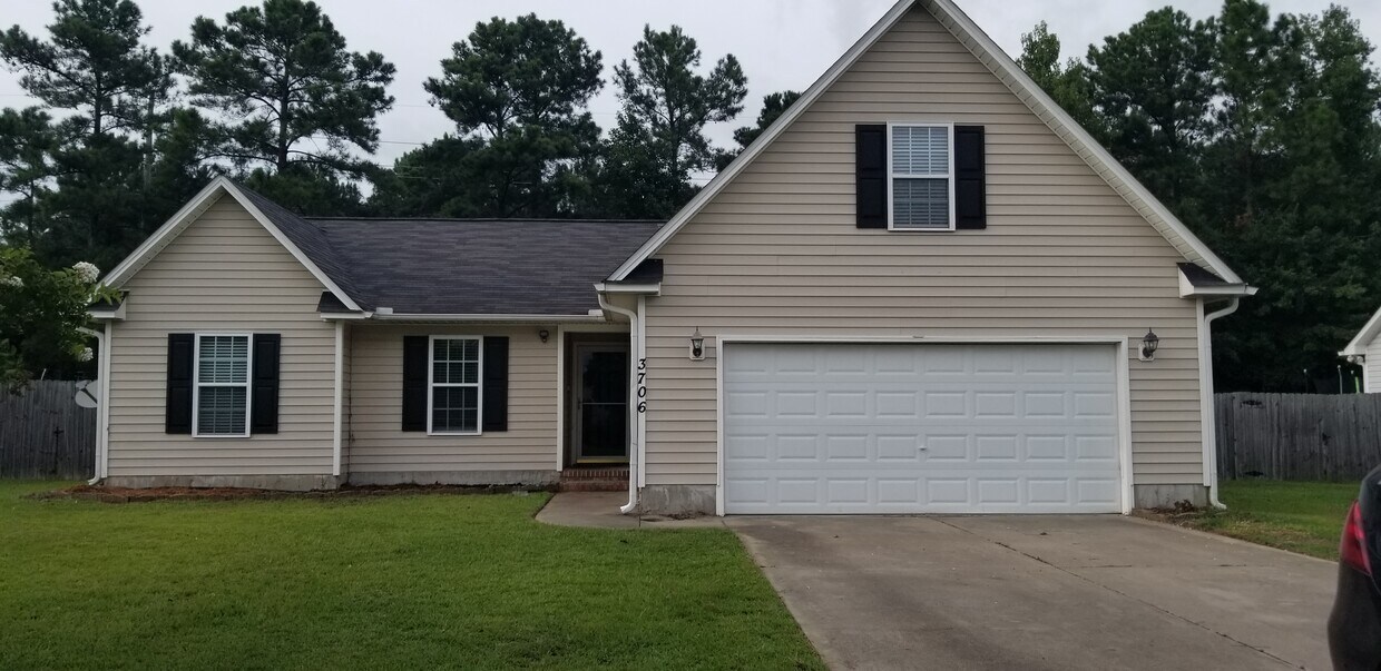 Primary Photo - 3706 Pioneer Dr