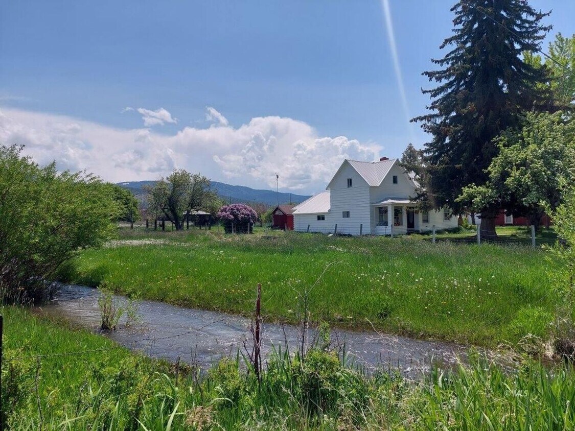 Primary Photo - 1376 Co Rd 133B
