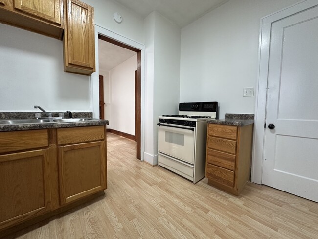 Kitchen 2 - 5371 N 27th Ave