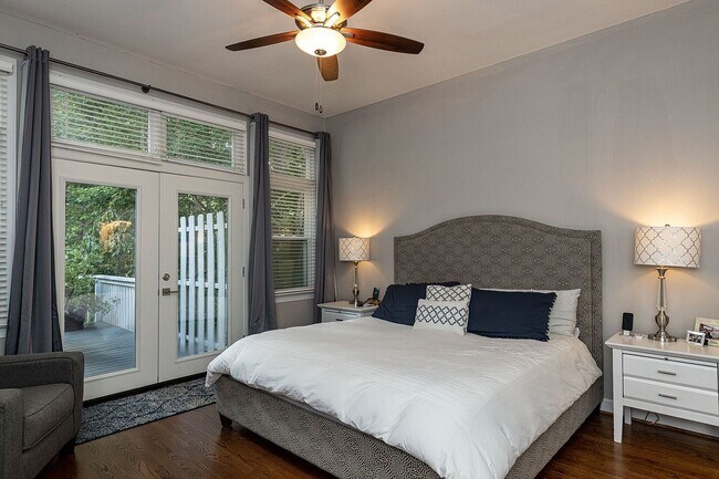 Foto del edificio - 10116 Goodview Ct