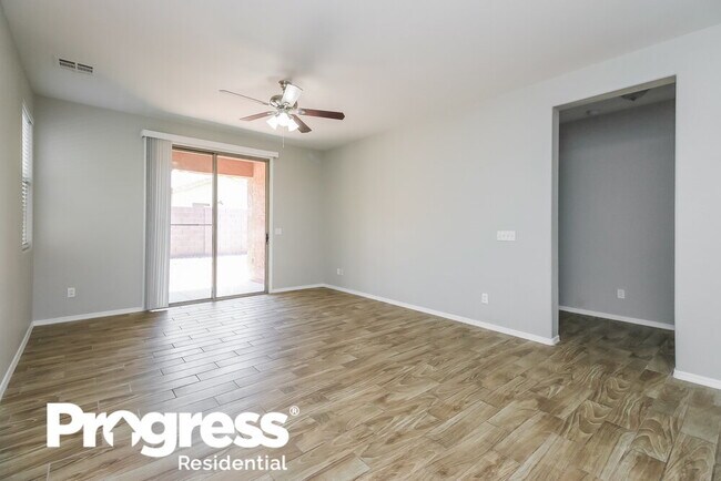 Building Photo - 2119 W Gold Dust Ave