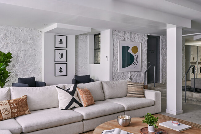 Building Photo - Common Cypress (Furnished Rooms)