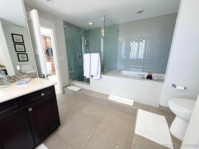 Building Photo - 1598 S Ocean Ln
