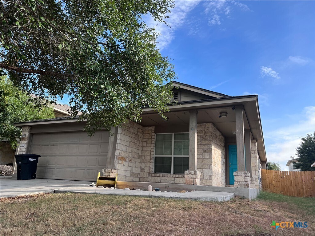 Foto principal - 2141 Sinclair Dr