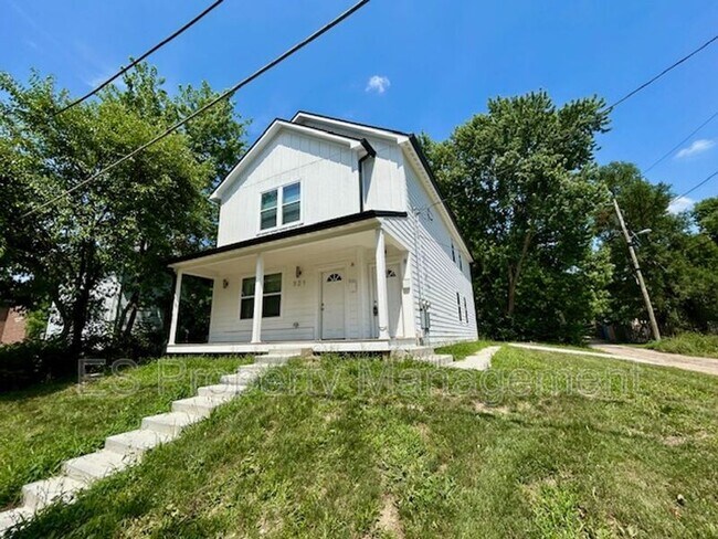Building Photo - 321 N Kealing Ave