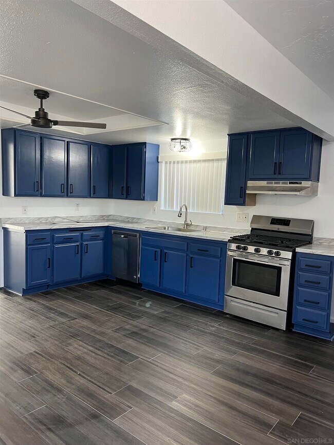 Foto del edificio - 1473 Glen Avon Dr