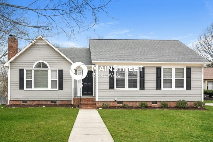 Foto principal - 3 Bedroom Pet-Friendly Home in GREENSBORO,...