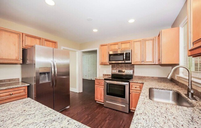 Foto del edificio - 208 N Milford Dr