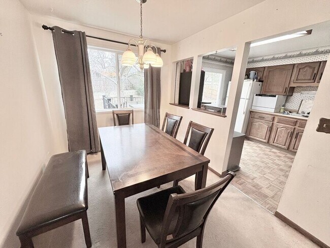 Photo - 650 S Oswego St House