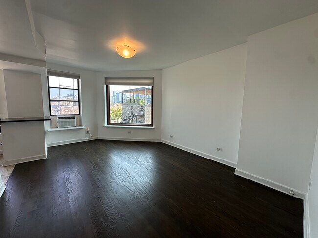 Foto del edificio - 607 N Noble St