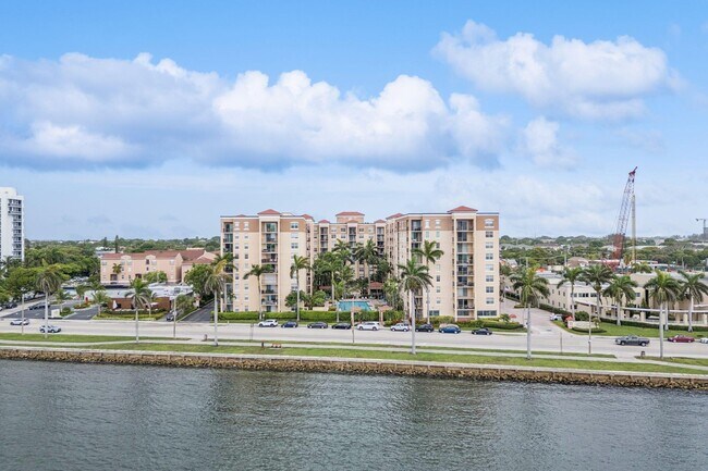 Foto del edificio - 1801 N Flagler Dr