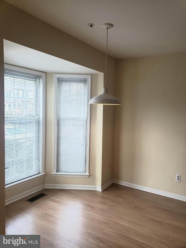 Building Photo - 1403 Stirling Ct