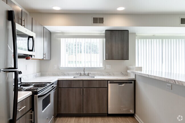 2BR , 1,5BA - Callery, salida - 1125SF - Eastern Lofts Apartment Homes