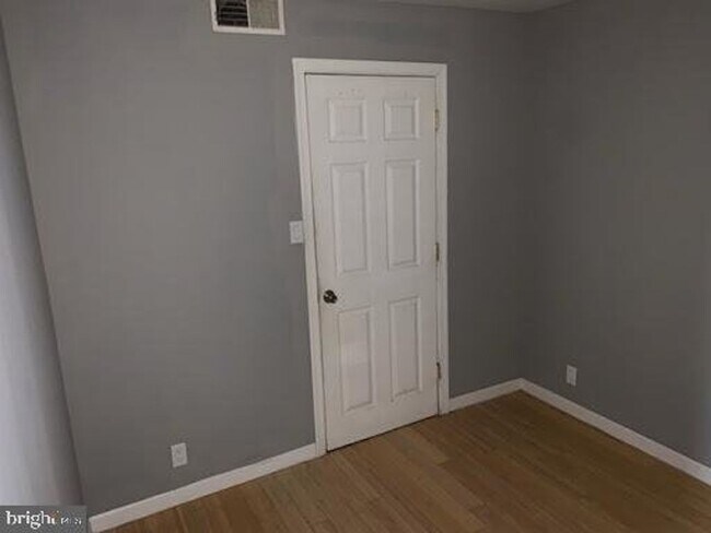 Foto del edificio - 5019 Walnut St