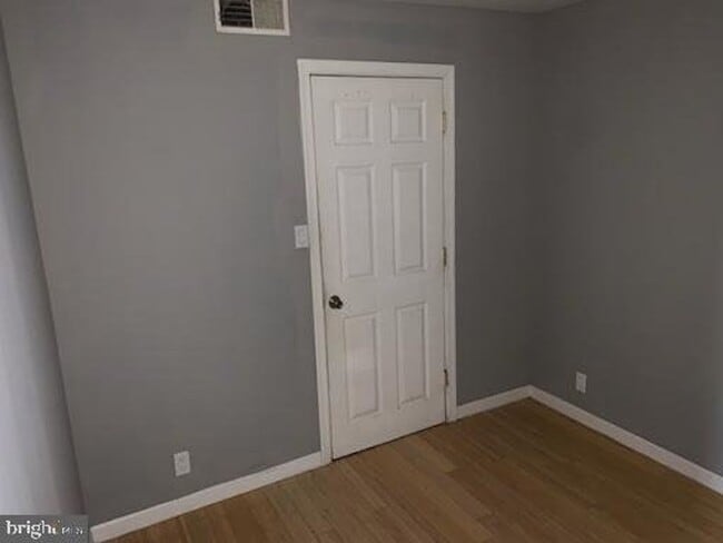 Building Photo - 5019 Walnut St