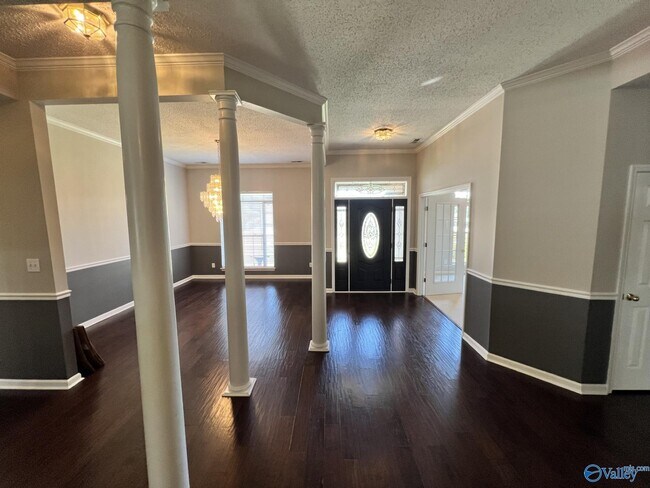 Building Photo - 301 Holly Springs Dr
