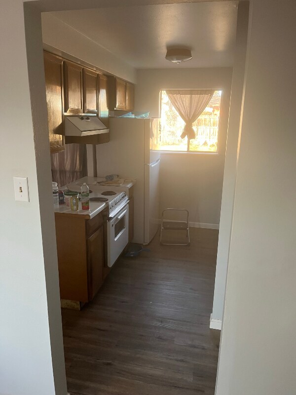 Foto del edificio - 2641 Lynwood Ln