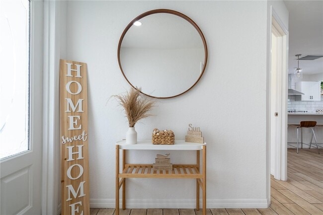 Foto del edificio - 7354 Biltmore Dr